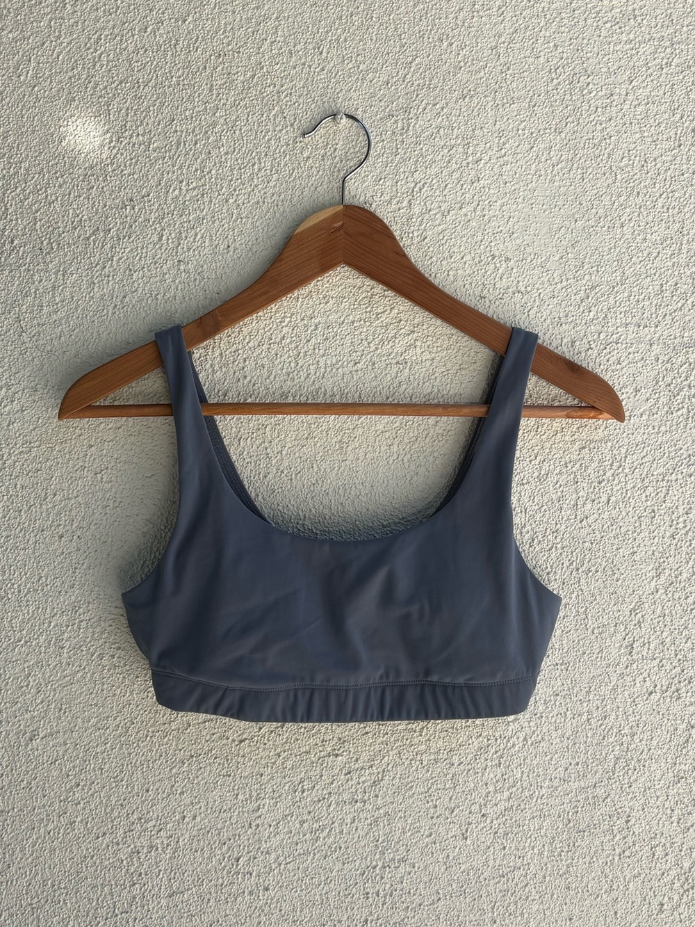 Vuori scoop neck sports bra